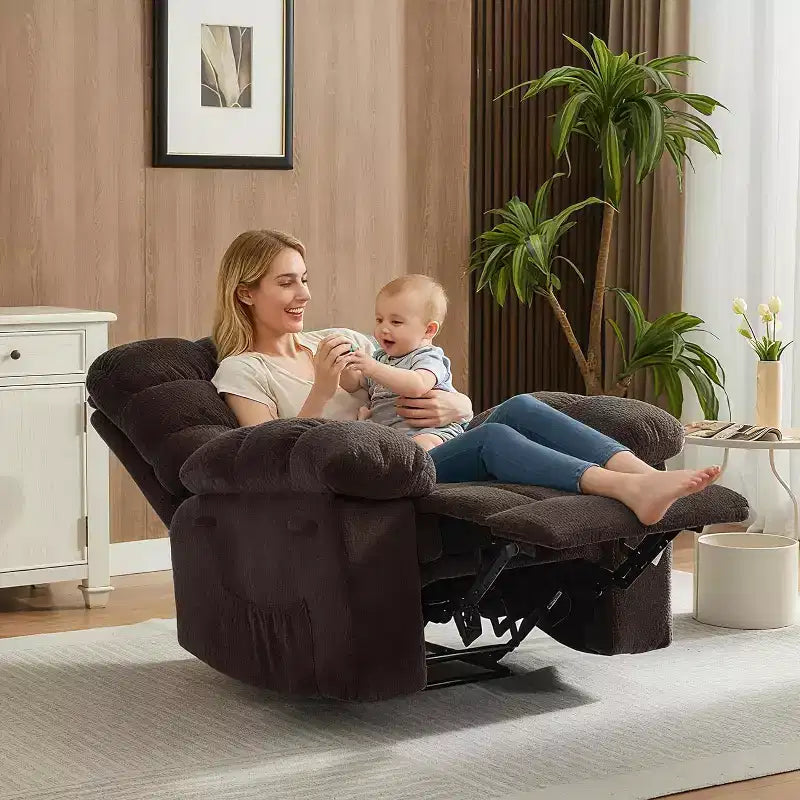 Poltrona reclinabile manuale, design ergonomico imbottito con tessuto traspirante e tasche laterali, per soggiorno