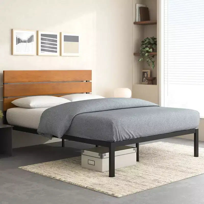Struttura letto con base in metallo, naturale