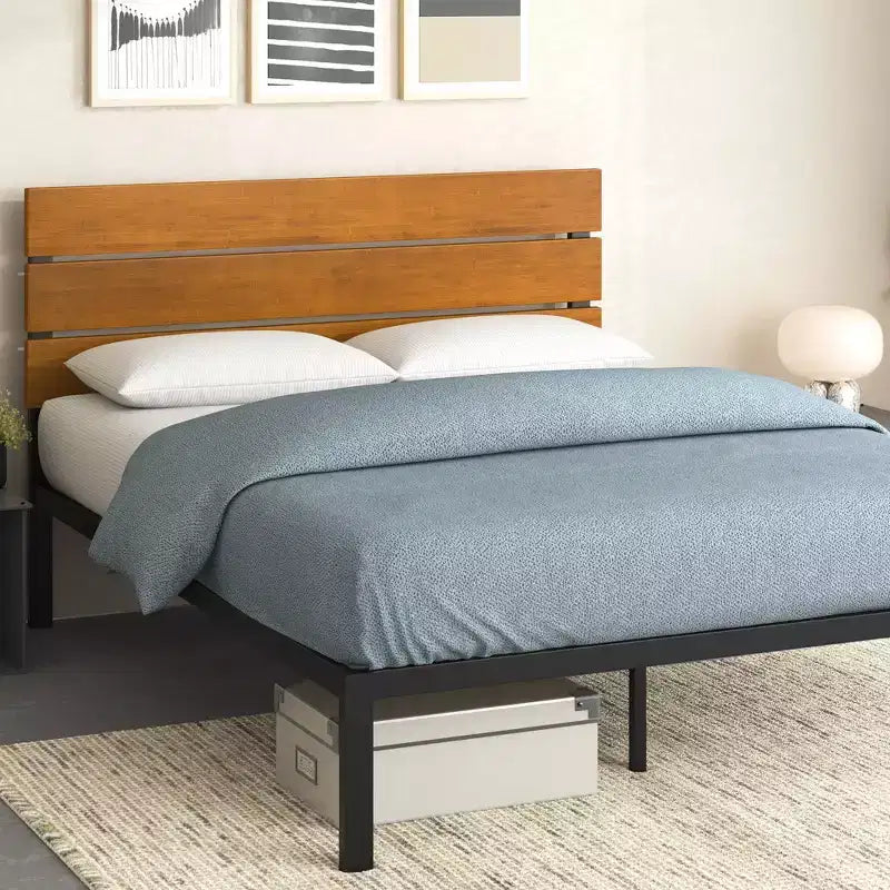 Struttura letto con base in metallo, naturale